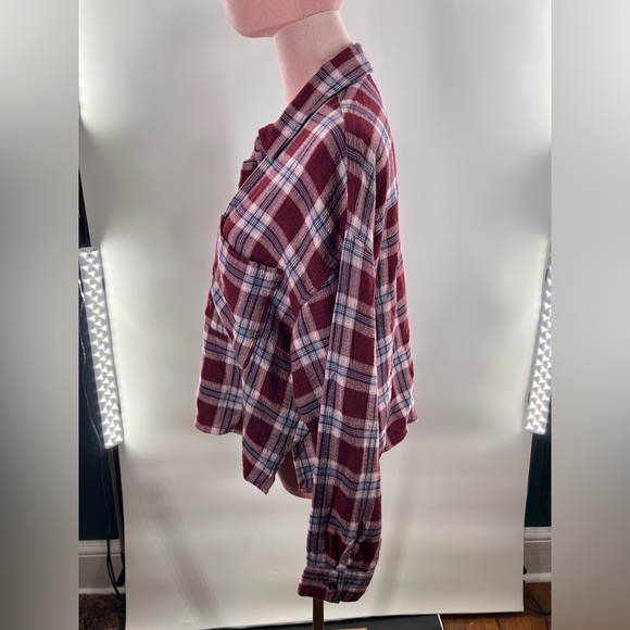 EUC Forever 21 Plaid Button Front Shirt - Picture 10 of 12